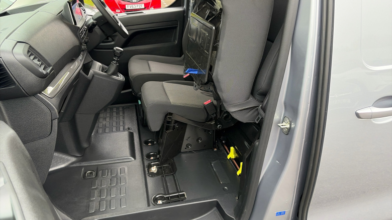 Vauxhall Vivaro L1 Diesel 1.5 Turbo D 120 Pro H1 Van